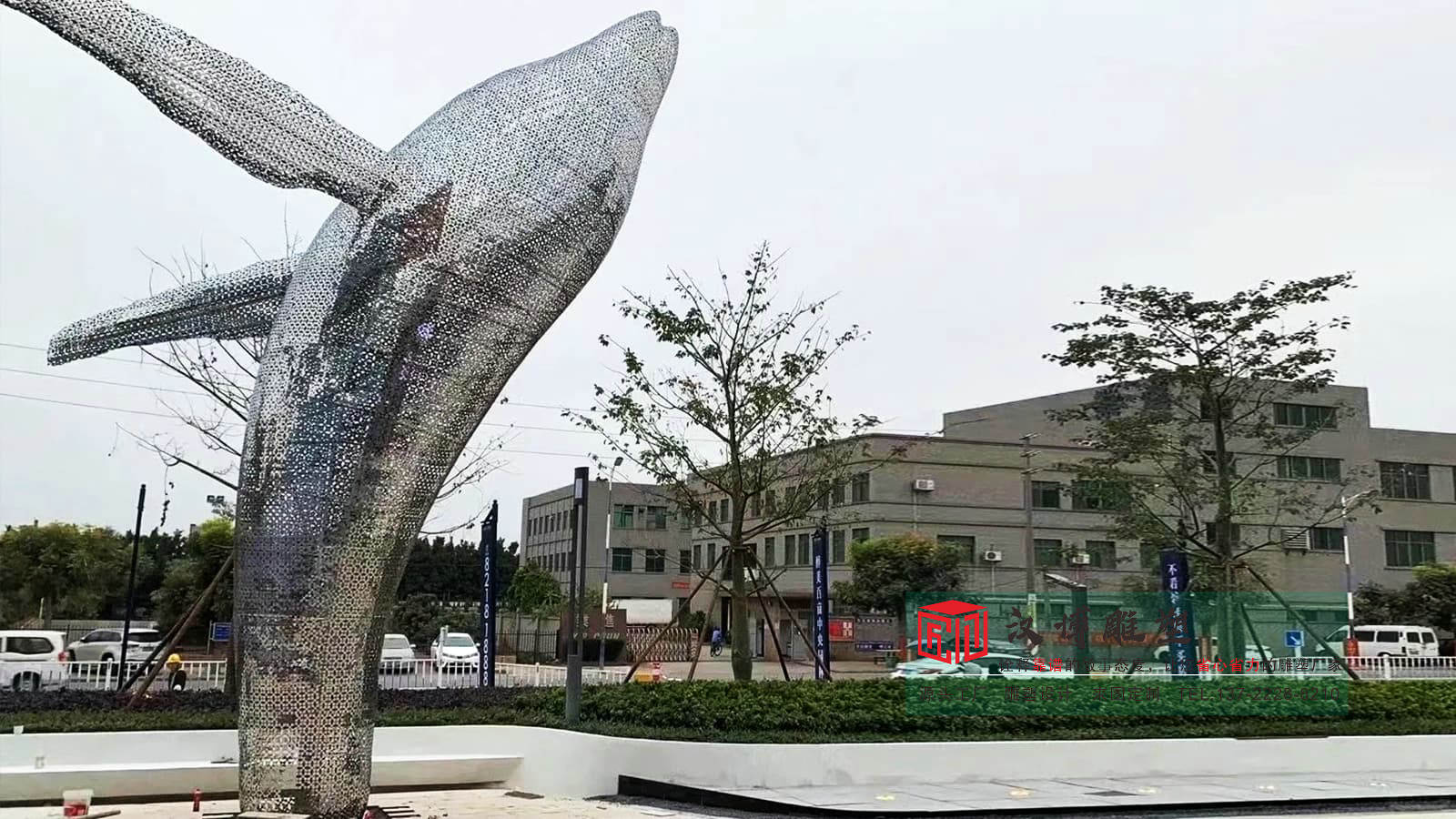 金属拼接牛雕塑,商务装饰雕塑定制,户外大型雕塑制作工厂